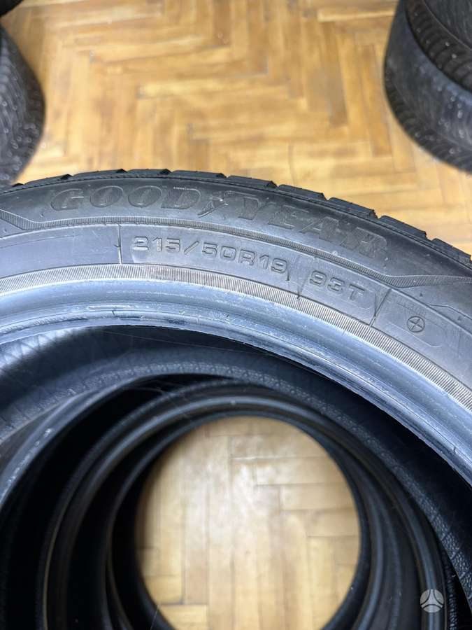Goodyear, зимние 215/50 R19