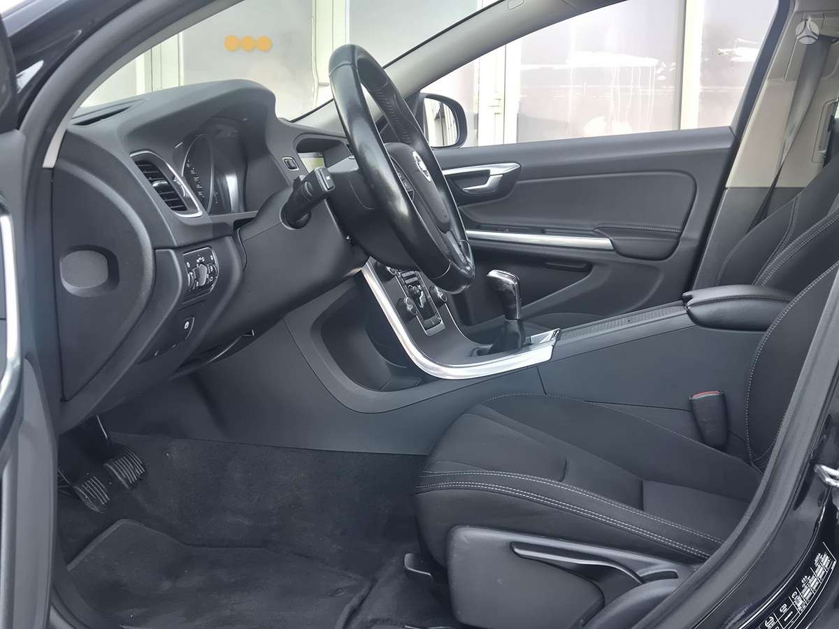 Volvo V60, 2.0 l., Универсал