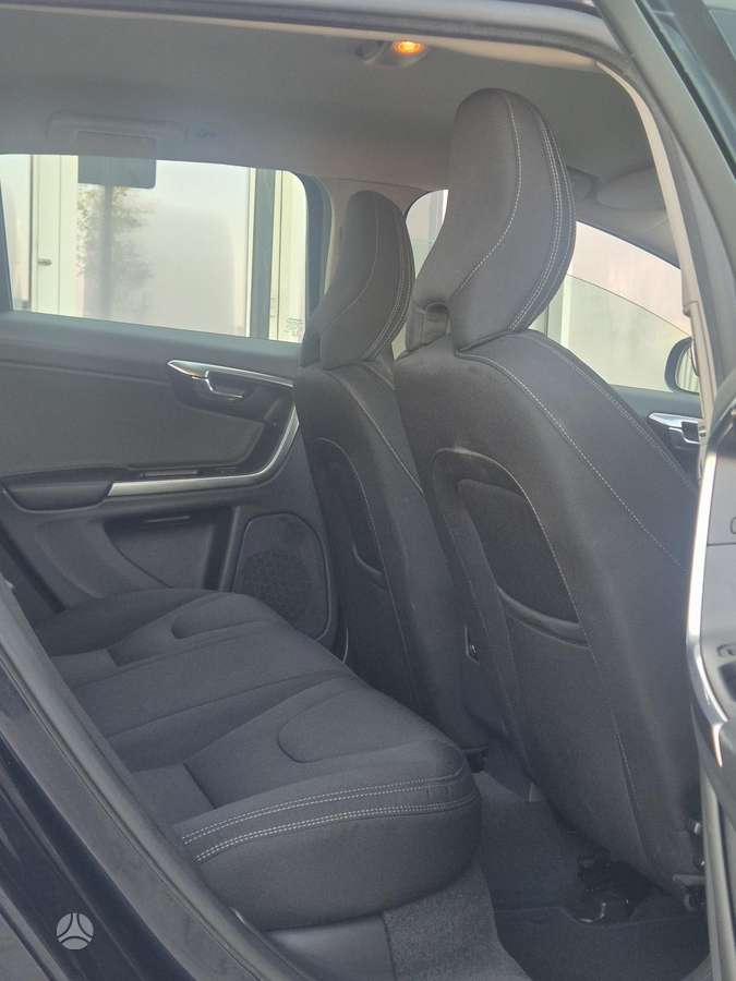 Volvo V60, 2.0 l., Универсал