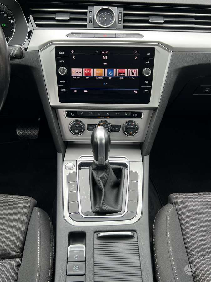 Volkswagen Passat, 2.0 l., Универсал