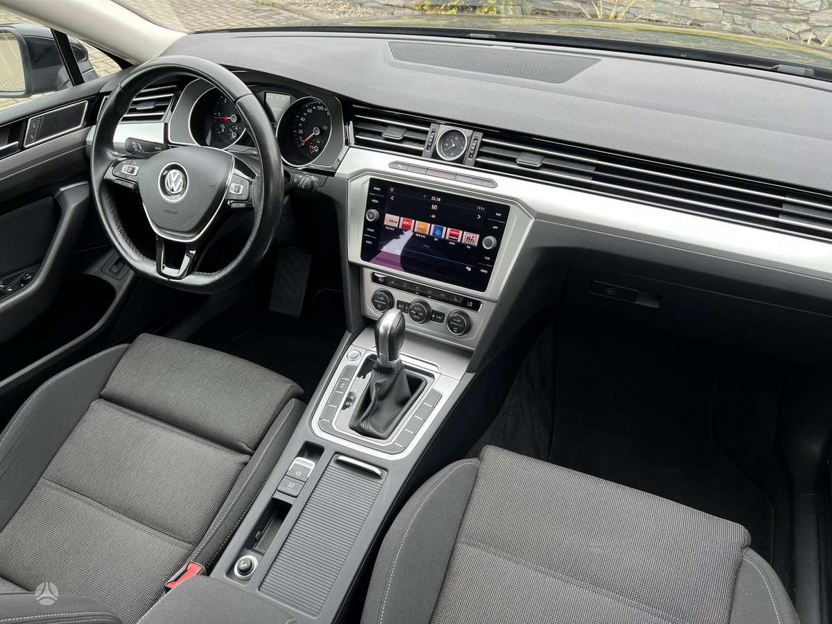 Volkswagen Passat, 2.0 l., Универсал