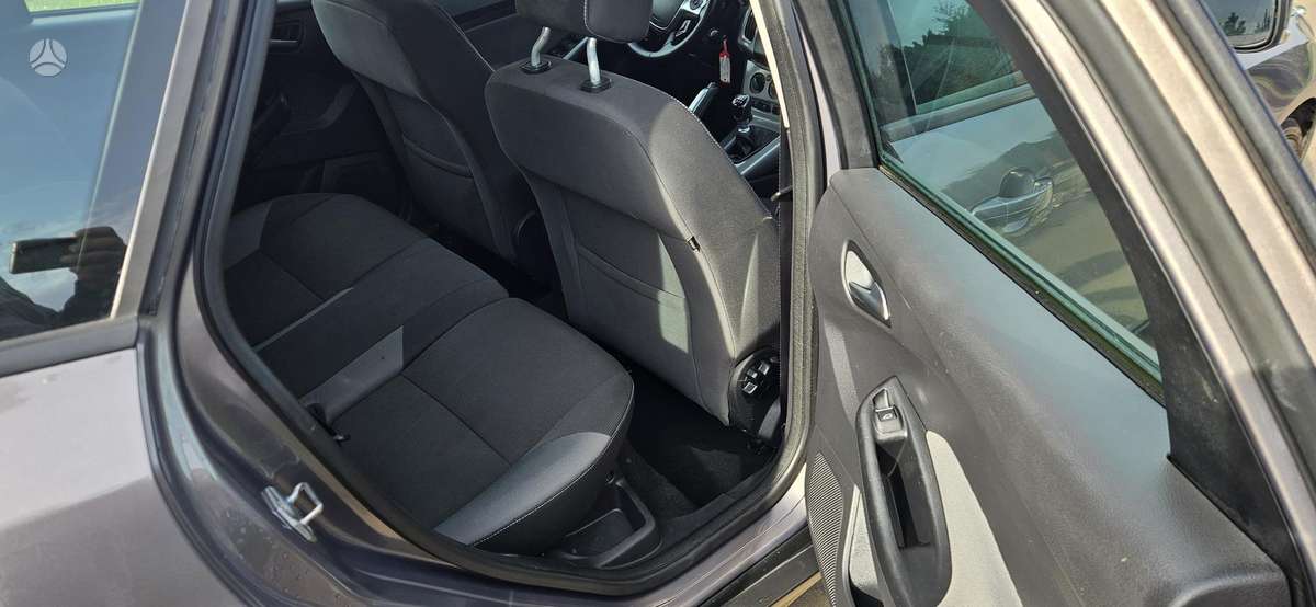 Ford Focus, 1.6 l., universalas