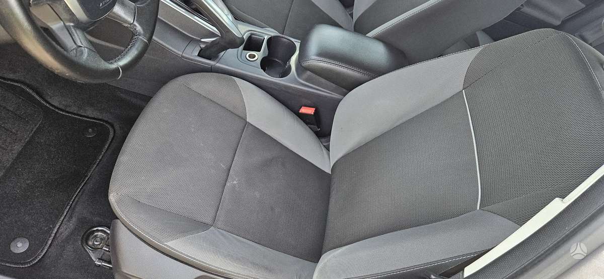 Ford Focus, 1.6 l., universalas