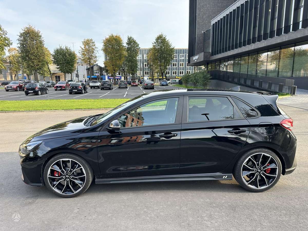 Hyundai i30, 2.0 l., hatchback