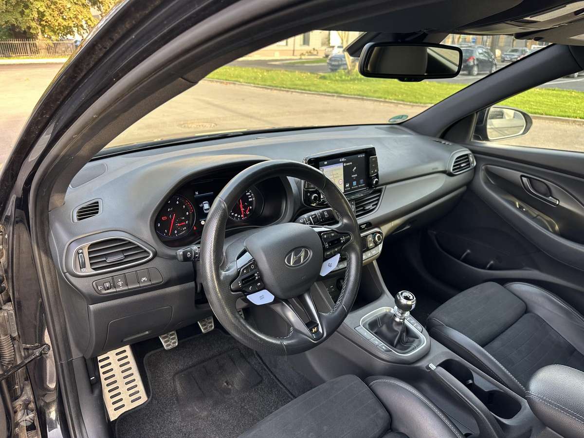 Hyundai i30, 2.0 l., hatchback