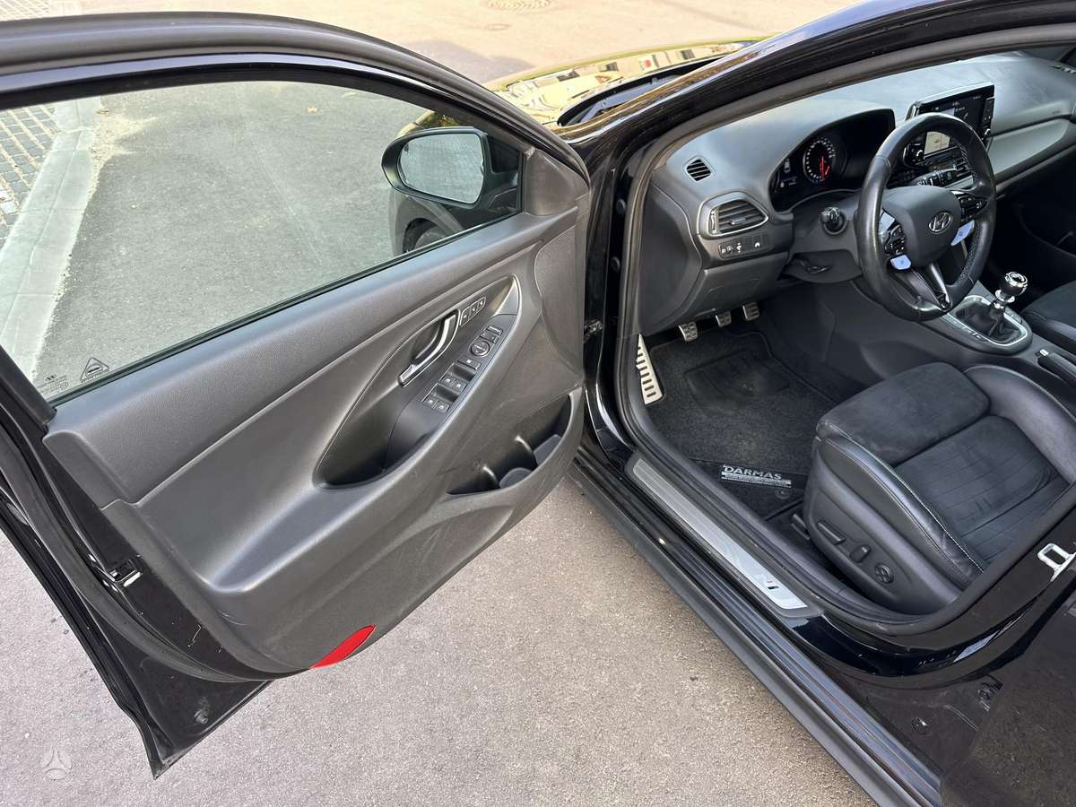 Hyundai i30, 2.0 l., hatchback