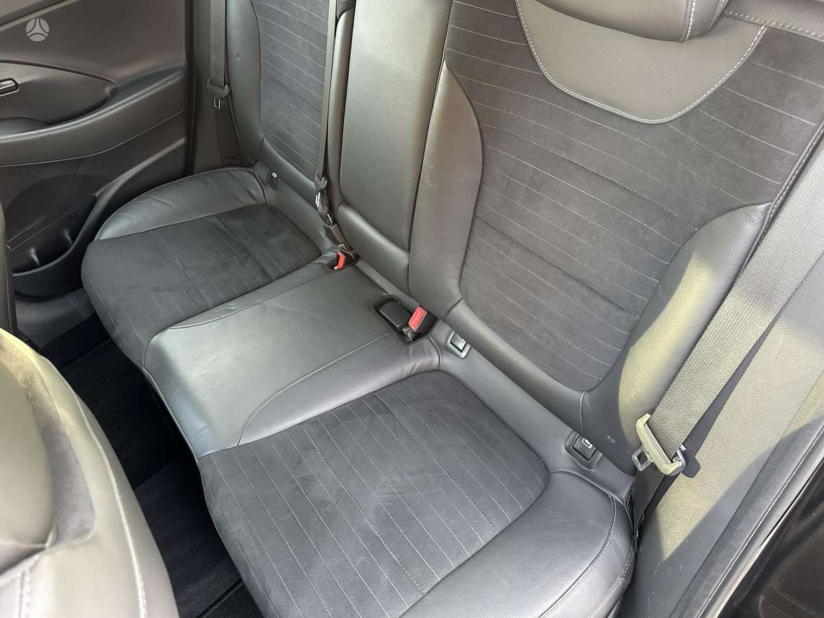 Hyundai i30, 2.0 l., hatchback