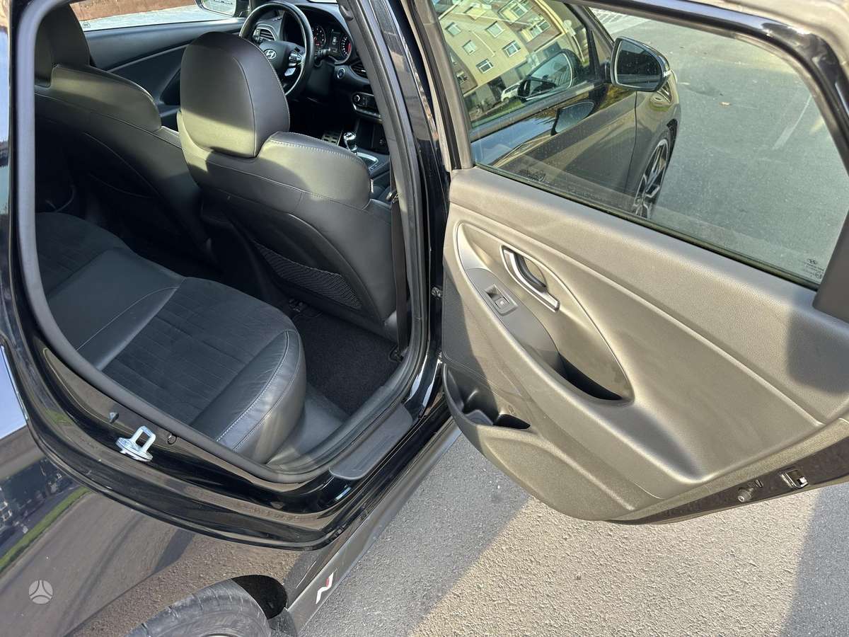 Hyundai i30, 2.0 l., hatchback