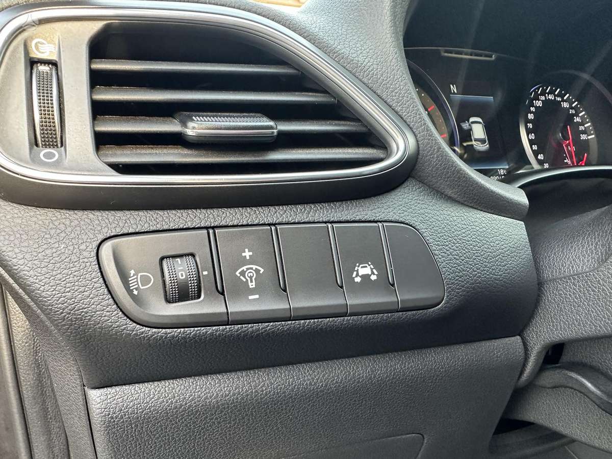 Hyundai i30, 2.0 l., hatchback