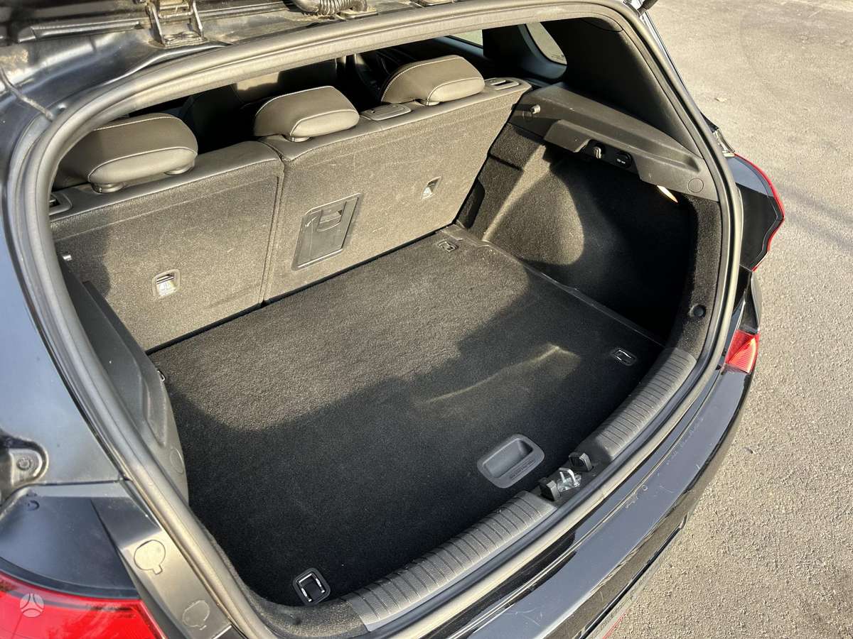 Hyundai i30, 2.0 l., hatchback