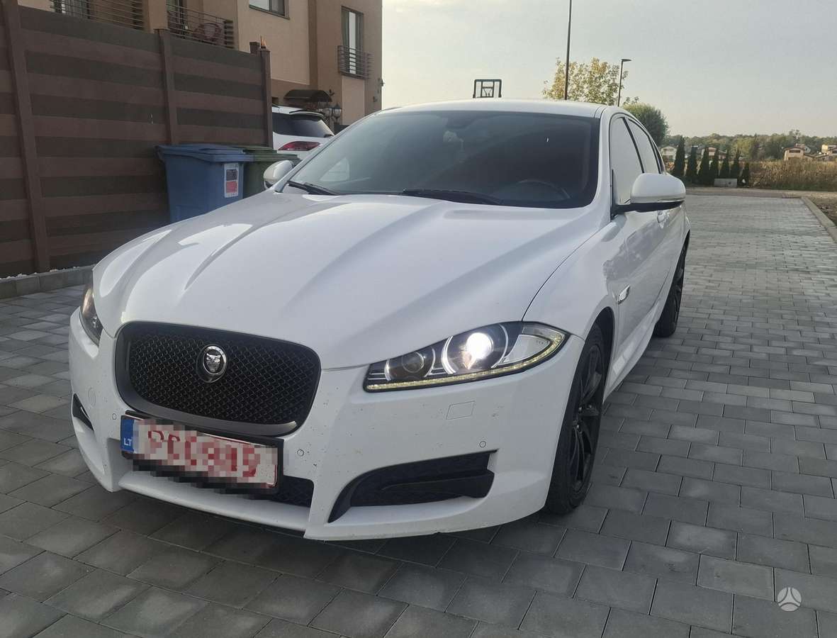 Jaguar XF, 3.0 l., Седан