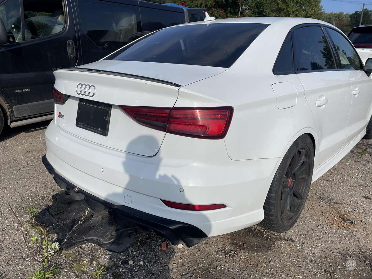 Audi S3, 2.0 l., Седан