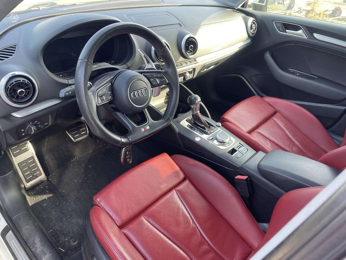 Audi S3, 2.0 l., Седан