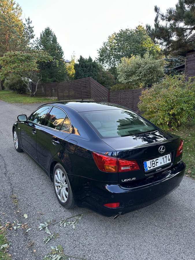 Lexus IS 250, 2.5 l., Седан