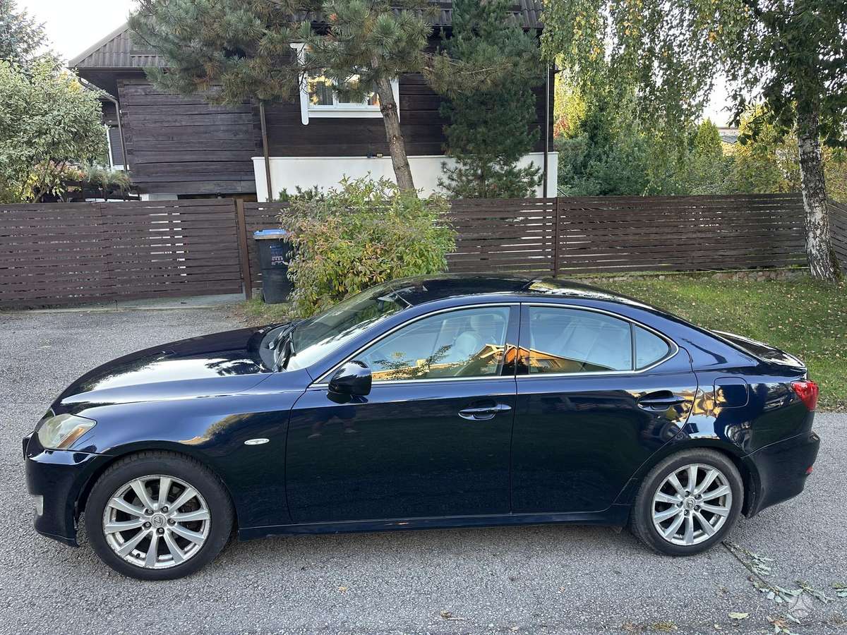 Lexus IS 250, 2.5 l., Седан