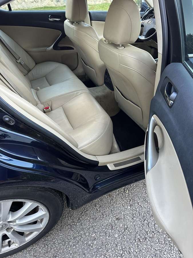 Lexus IS 250, 2.5 l., Седан