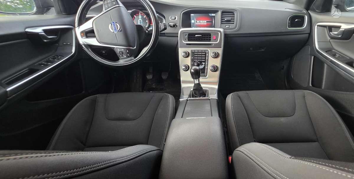 Volvo V60, 2.0 l., Хэтчбек