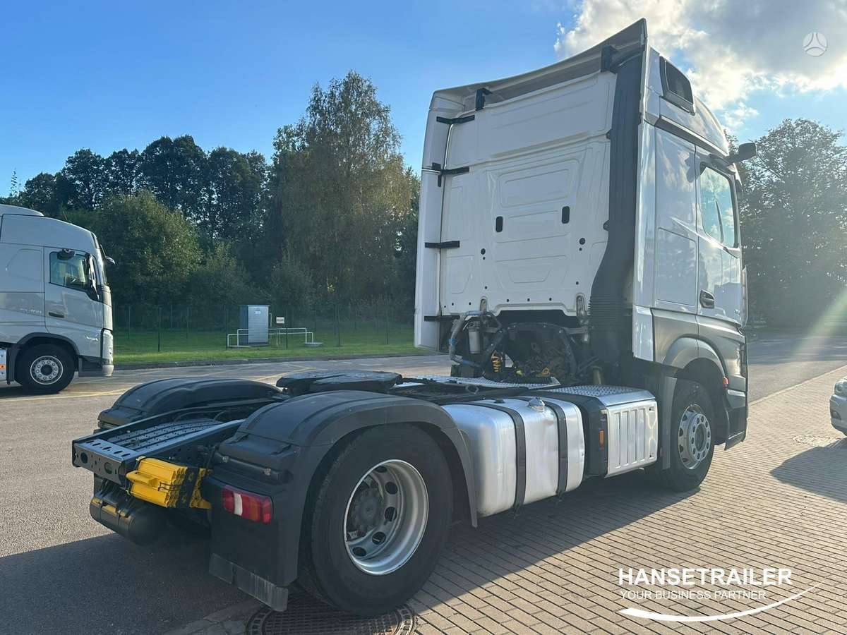 Mercedes-Benz Actros 1845 Big Space, double sleeper