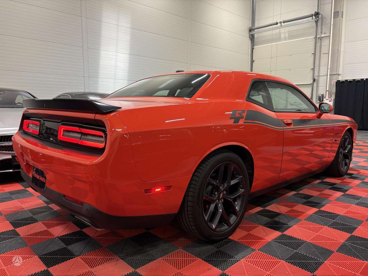 Dodge Challenger, 5.7 l., coupe