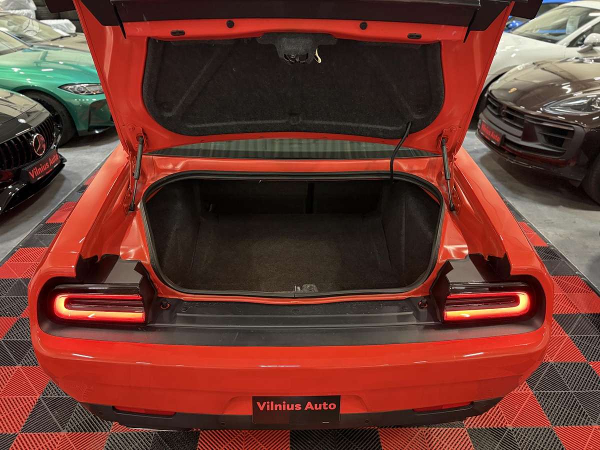 Dodge Challenger, 5.7 l., coupe