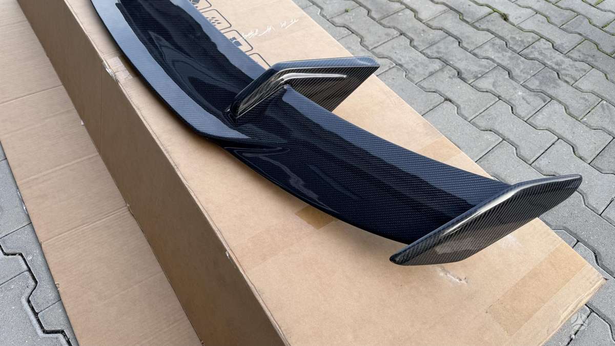 BMW M4 spoilers