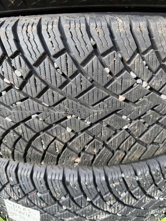 Nokian, зимние 235/60 R18