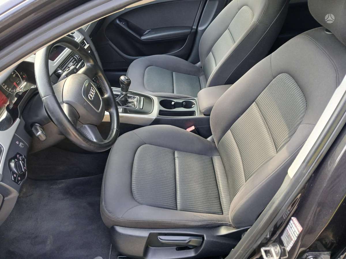 Audi A4, 2.0 l., Седан
