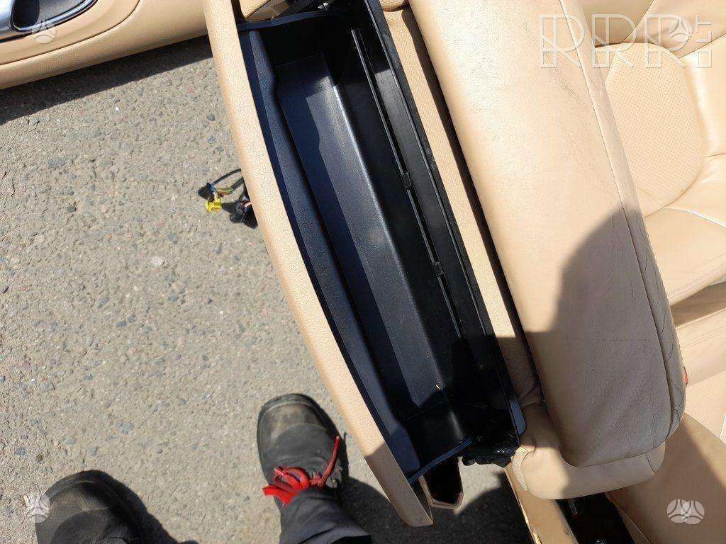 Porsche Cayenne apdailos detalės, sėdynės