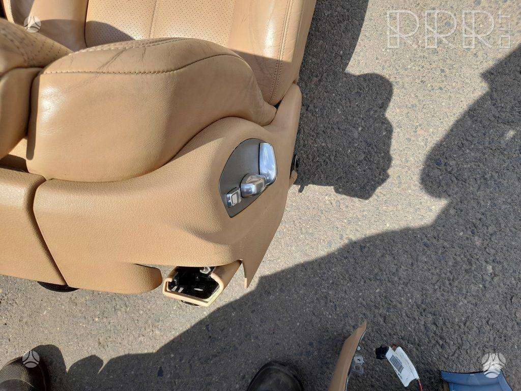 Porsche Cayenne apdailos detalės, sėdynės