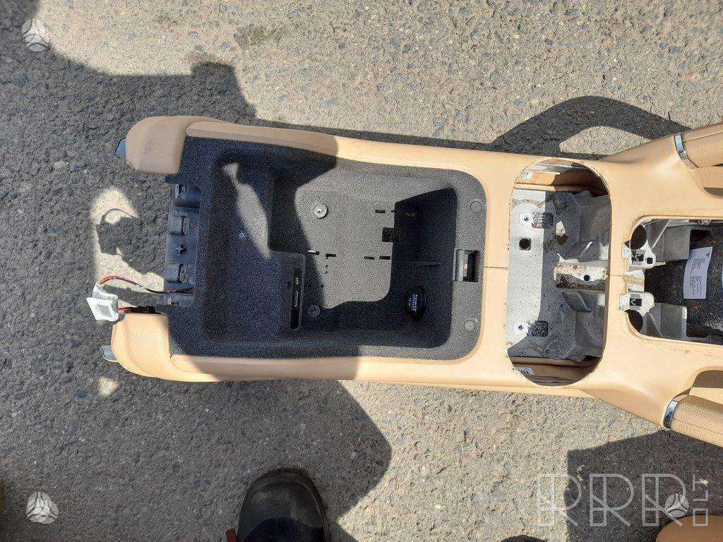 Porsche Cayenne apdailos detalės, sėdynės