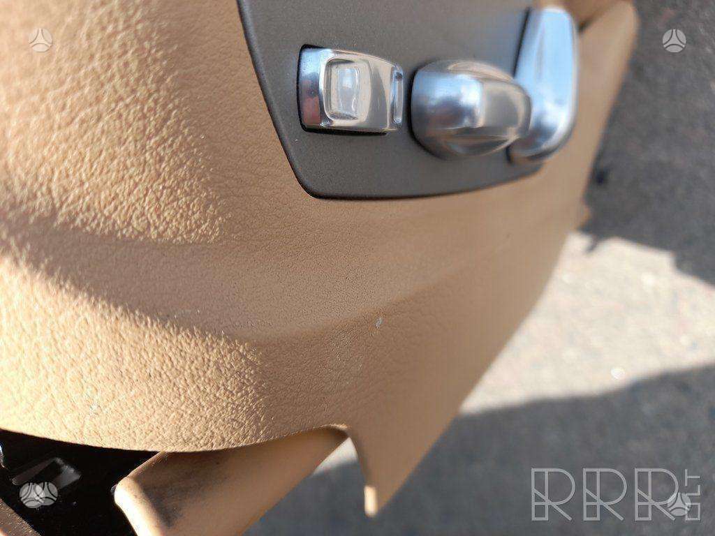 Porsche Cayenne apdailos detalės, sėdynės