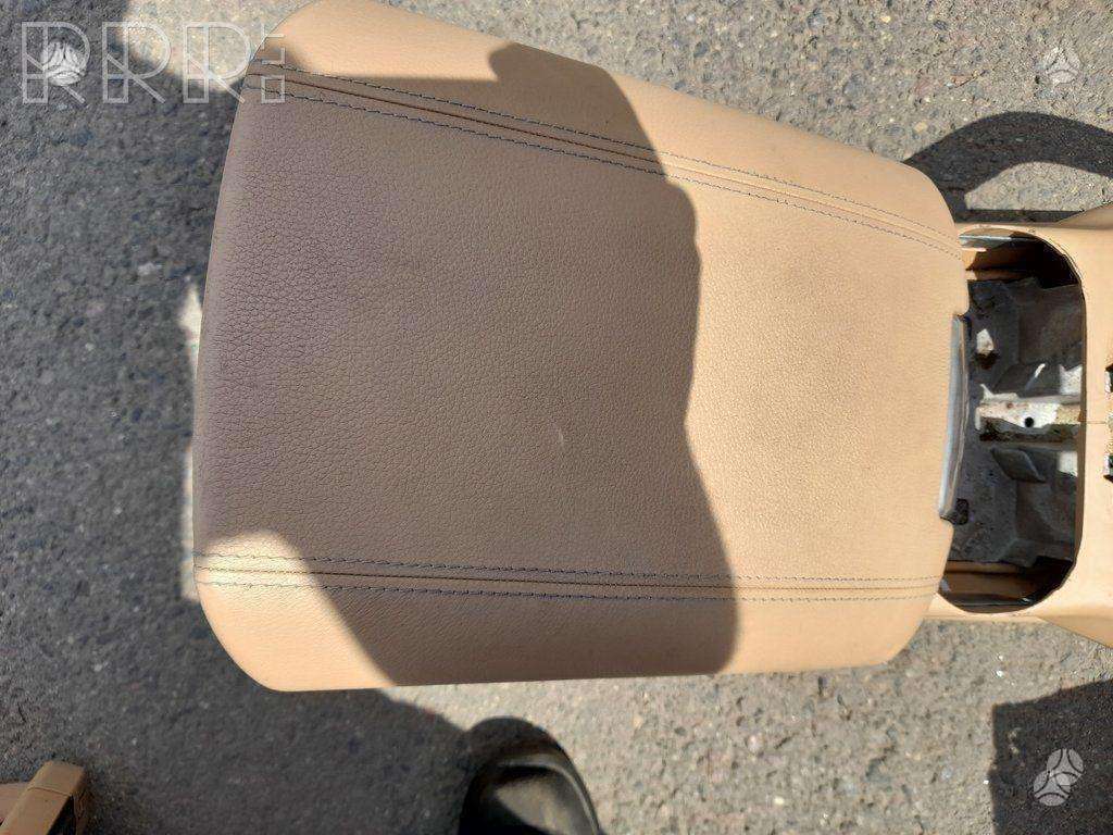 Porsche Cayenne apdailos detalės, sėdynės