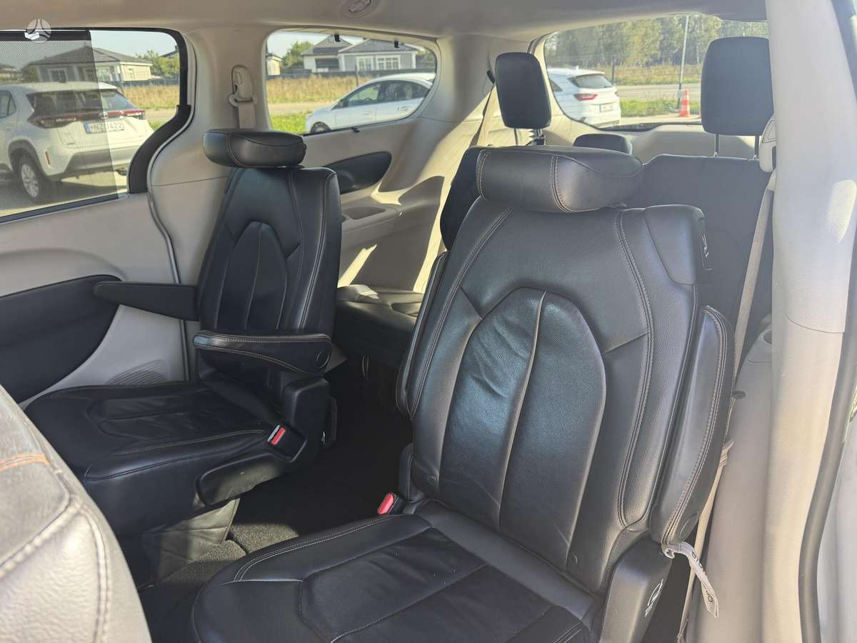 Chrysler Pacifica, 3.6 l., Минивэн