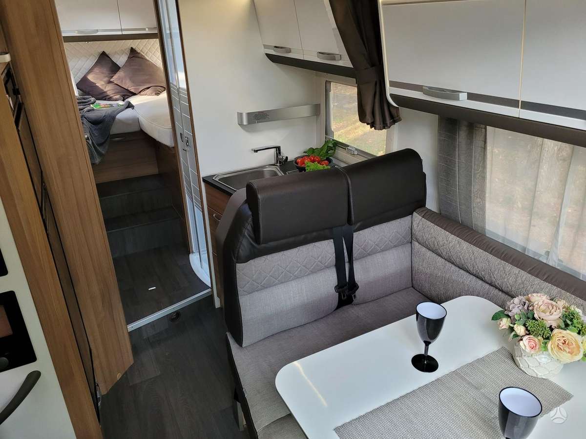 Adria Matrix 670 SL, campers