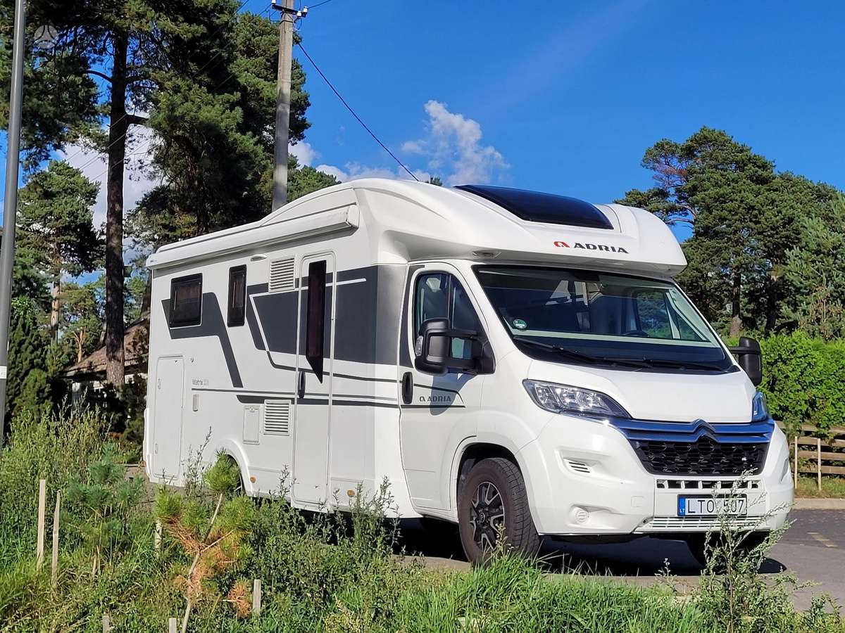 Adria Matrix 670 SL, campers