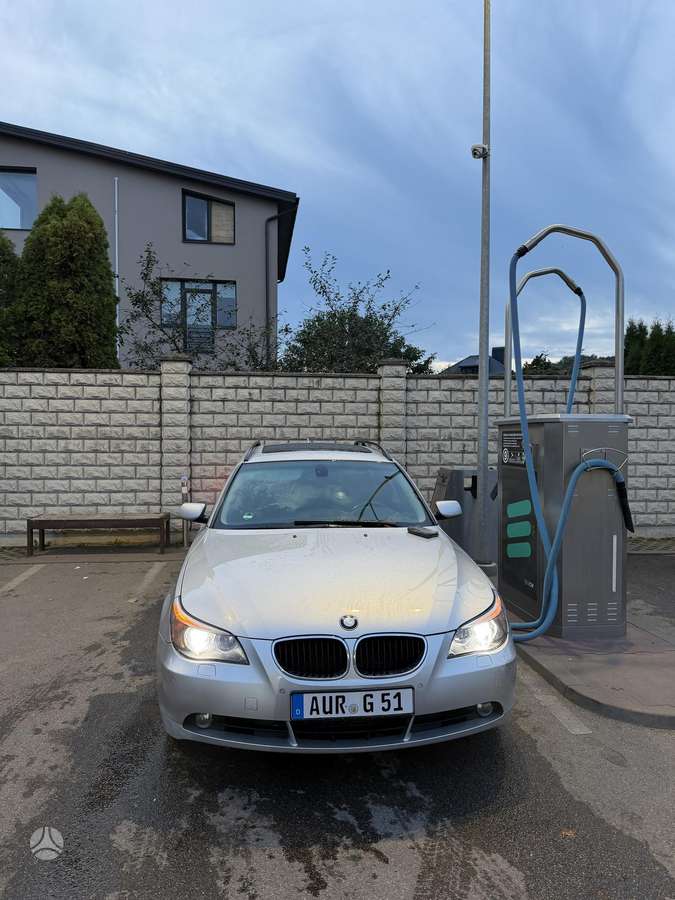 BMW 525, 2.5 l., wagon