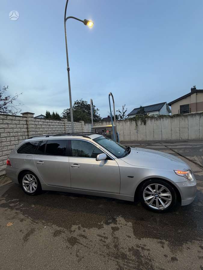 BMW 525, 2.5 l., wagon