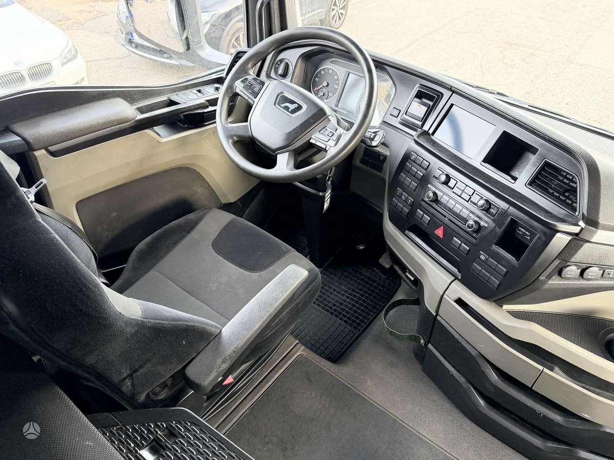 MAN TGX 18.470, single sleeper