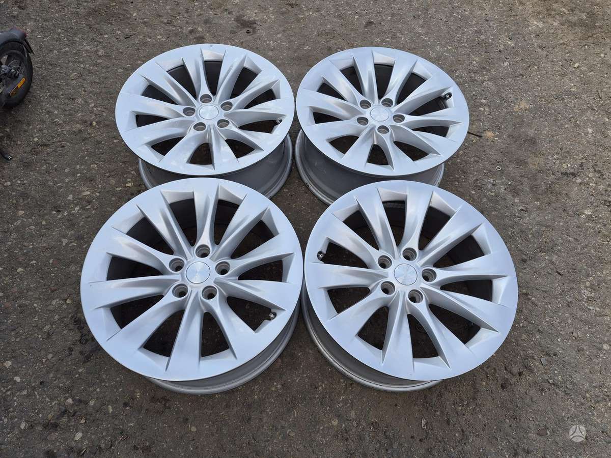 TESLA, lengvojo lydinio, R19