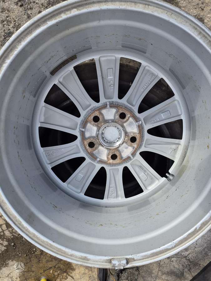 TESLA, lengvojo lydinio, R19