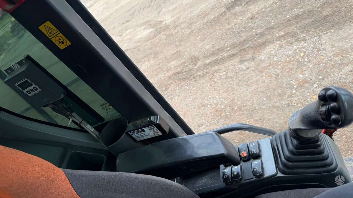 Doosan DX340LC-5, ekskavatoriai