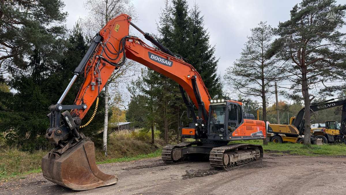 Doosan DX340LC-5, ekskavatori