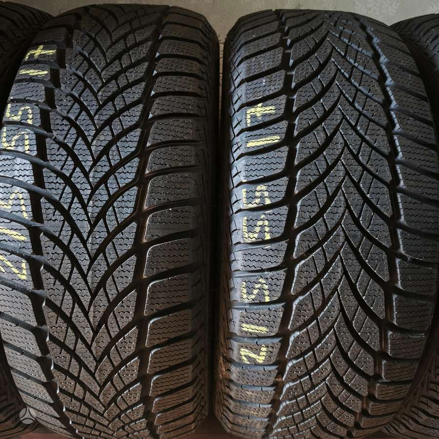 Goodyear Ultra grip ice2, winter 215/55 R17