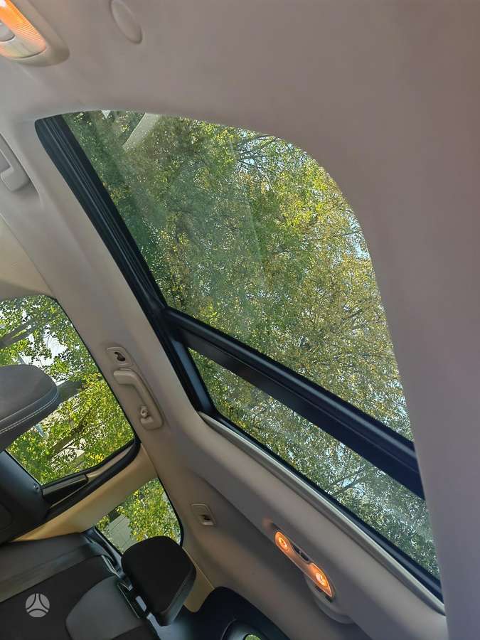 Volvo XC60, 2.4 l., off-road / crossover
