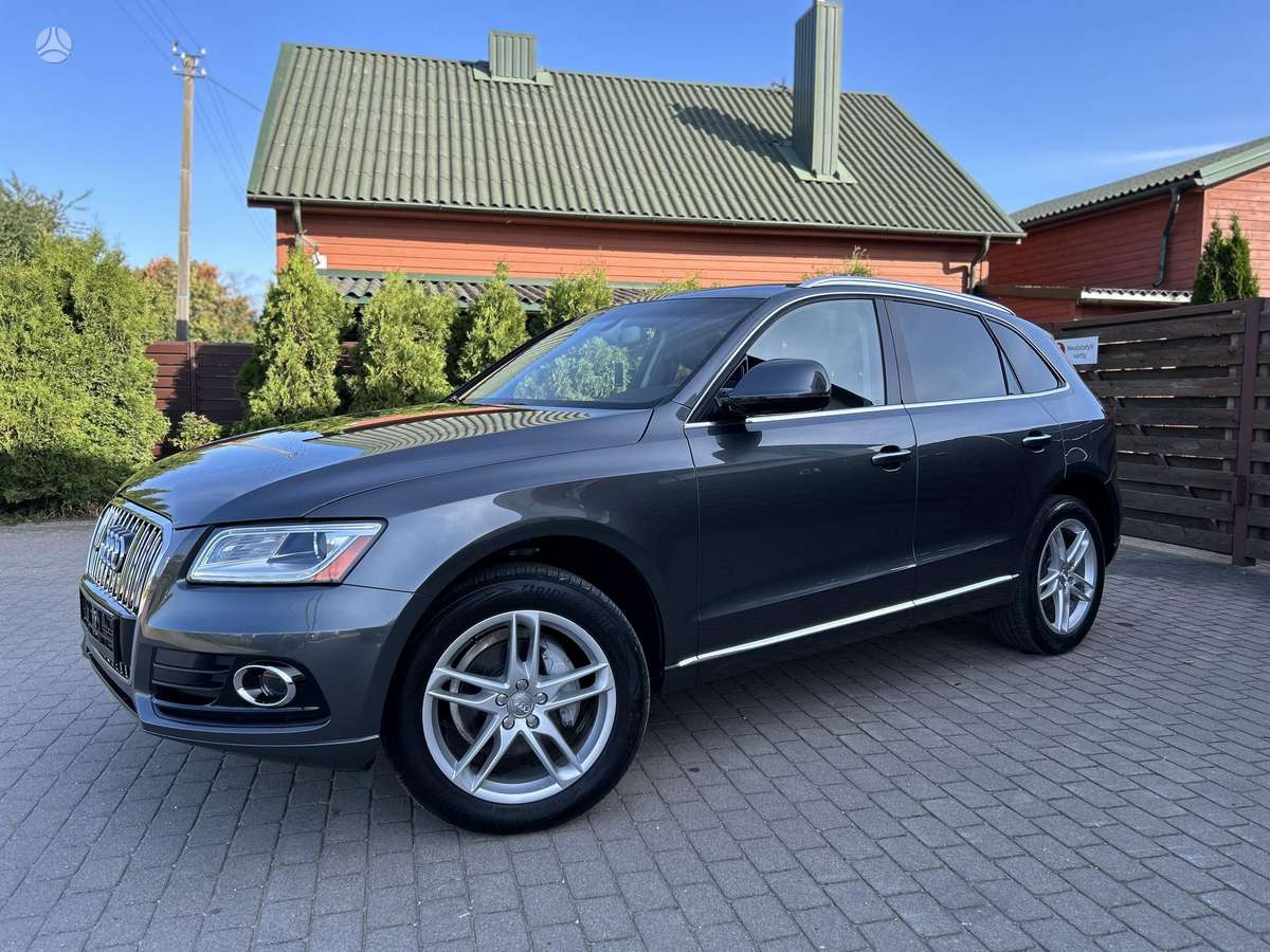 Audi Q5, 2.0 l., off-road / crossover
