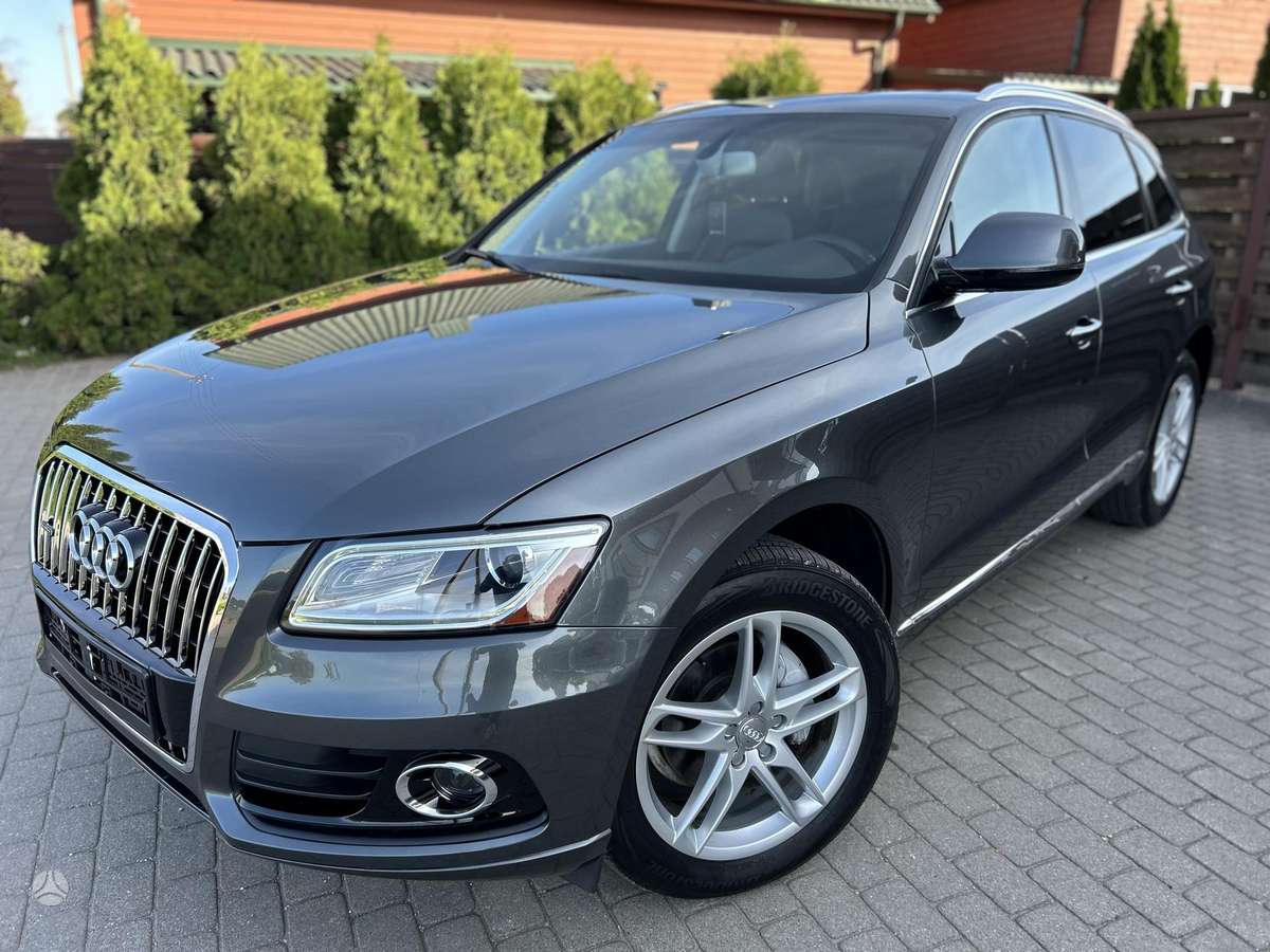 Audi Q5, 2.0 l., off-road / crossover