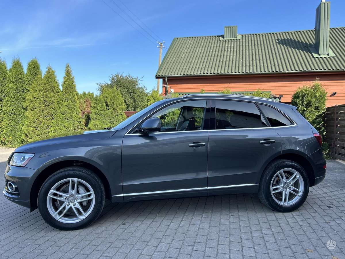 Audi Q5, 2.0 l., Внедорожник / Кроссовер