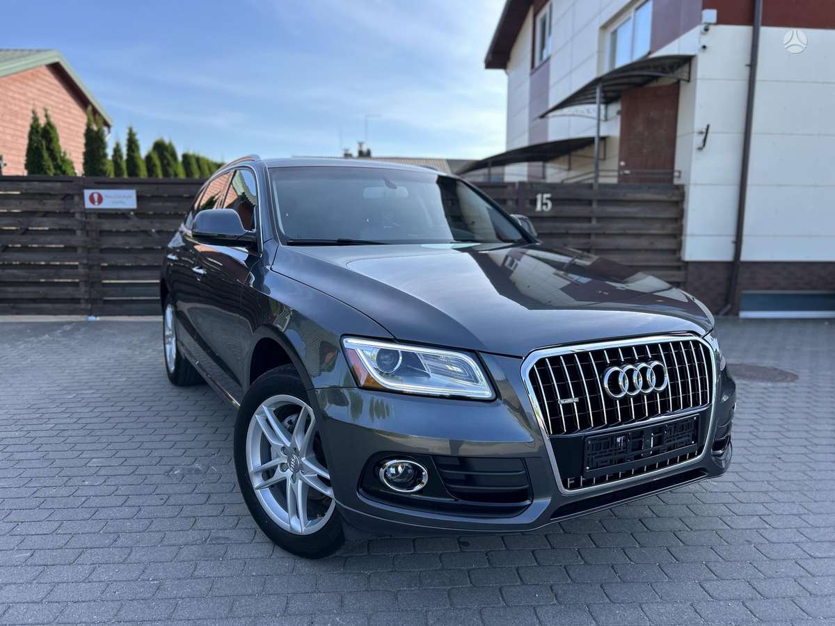 Audi Q5, 2.0 l., off-road / crossover