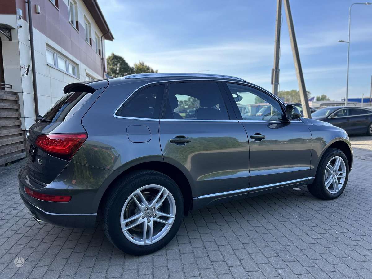 Audi Q5, 2.0 l., Внедорожник / Кроссовер