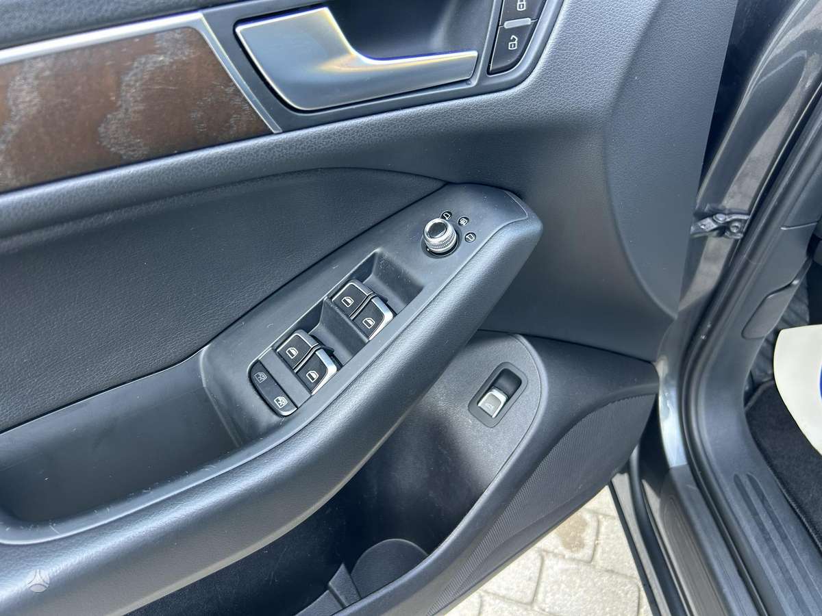 Audi Q5, 2.0 l., Внедорожник / Кроссовер